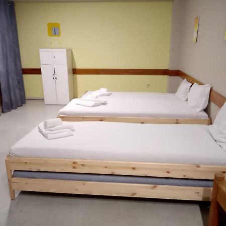 City Drops Hostel Batalhaprivate Room Porto Exterior photo