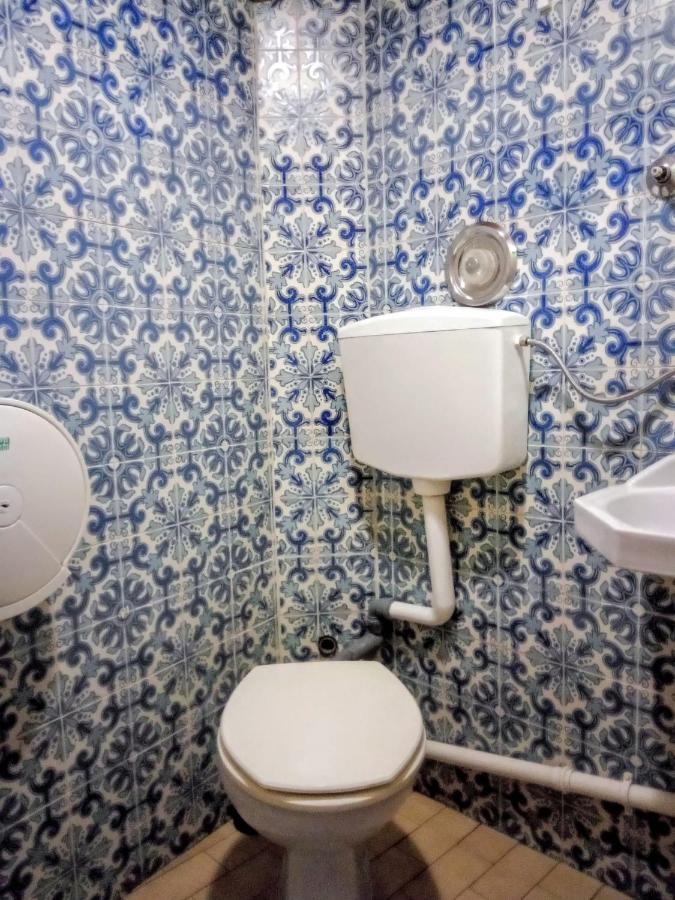 City Drops Hostel Batalhaprivate Room Porto Exterior photo