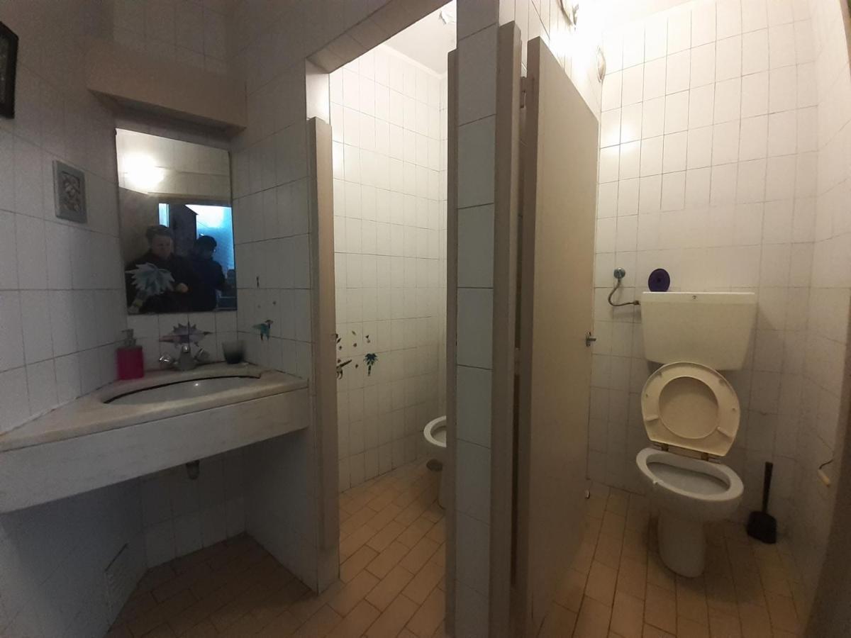 City Drops Hostel Batalhaprivate Room Porto Exterior photo