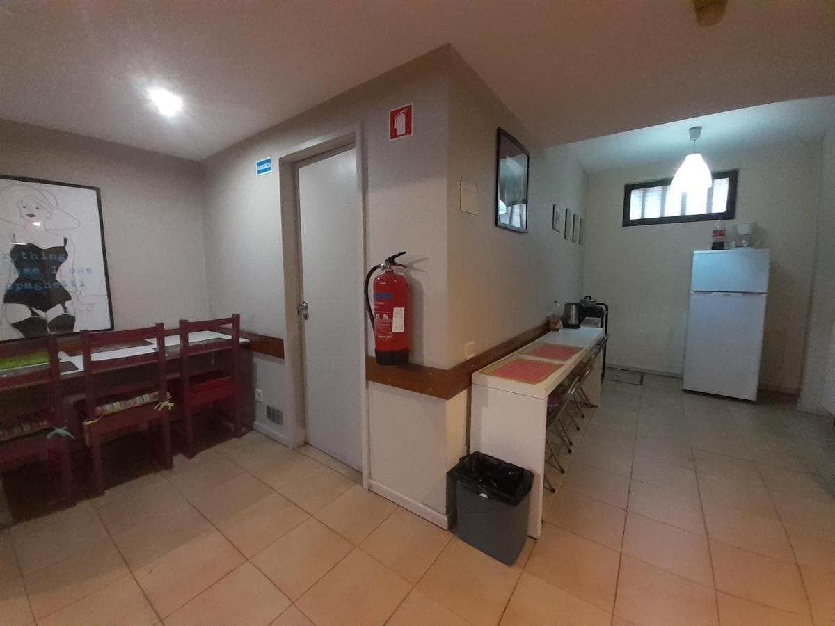 City Drops Hostel Batalhaprivate Room Porto Exterior photo